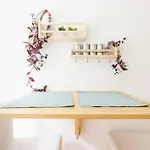 アパート Spacious 52 Sqm Cozy Flat - Free Parking - 10 Min To Old Town