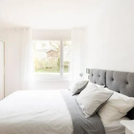 Of 52 Sqm With Free Parking