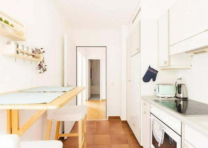 Spacious 52 Sqm Cozy Flat - Free Parking - 10 Min To Old Town Lozanna