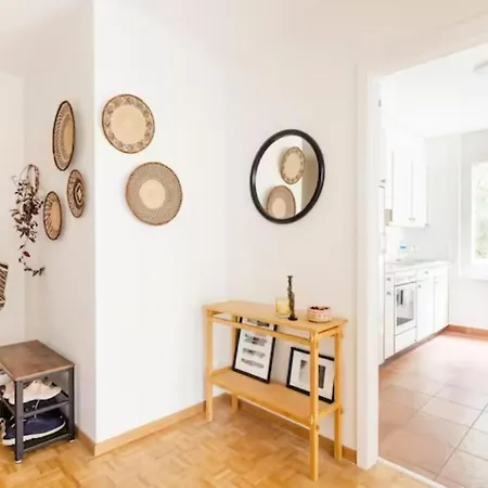Spacious 52 Sqm Cozy Flat - Free Parking - 10 Min To Old Town Lägenhet *